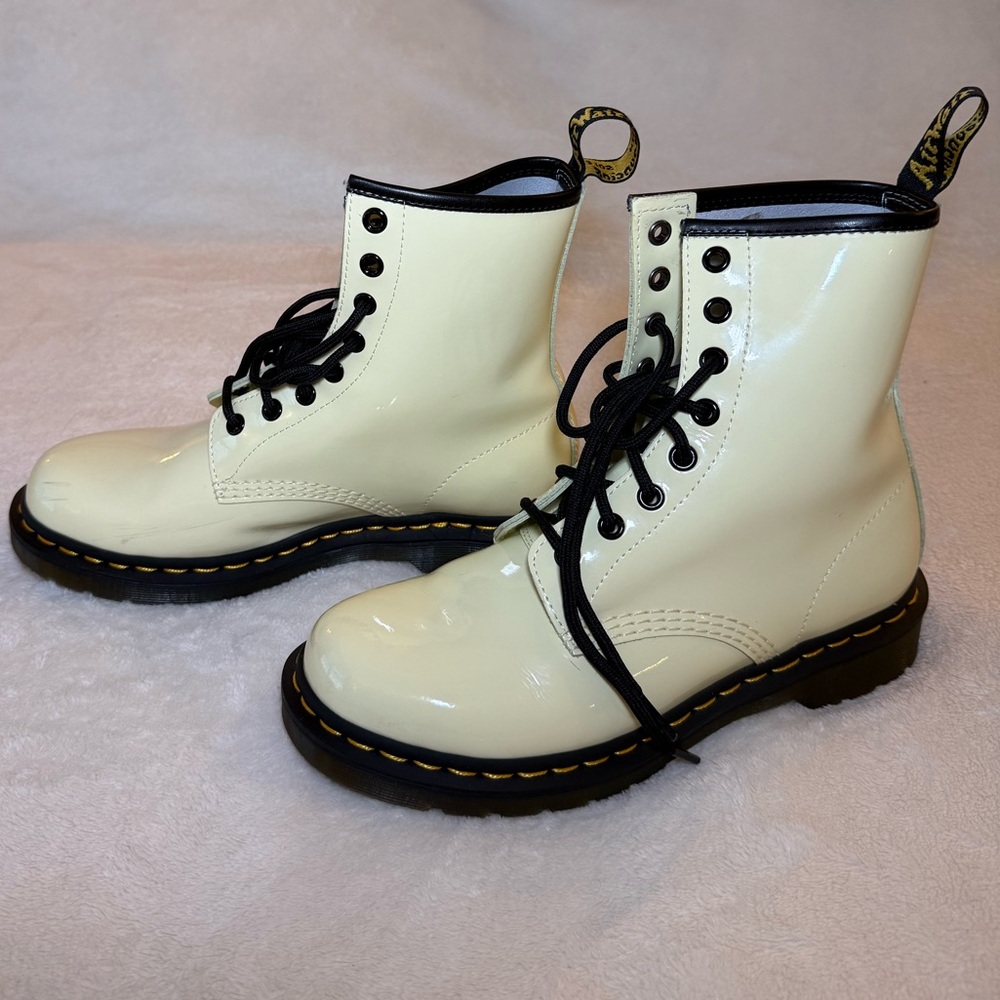 Dr. Martens Women's Patent Lamper Combat Boots in “Toile Cream”- Size: 8